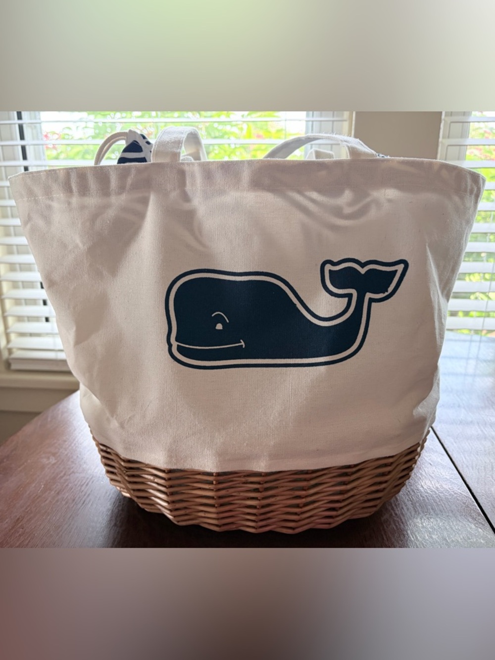 Vineyard Vines Navy Whale Canvas & Wicker Tote Bag/Picnic Basket